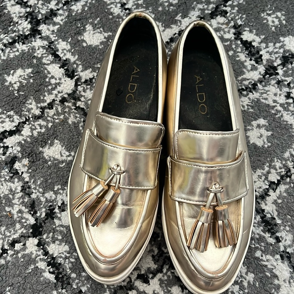 Aldo platform loafer w/ tassel